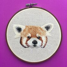 Needle painting para principiantes - Panda Rojo. Projekt z dziedziny  Haft, Ilustracja naturalist i czna użytkownika Alejandra Vélez - 12.05.2020