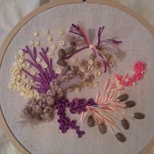 Mi Proyecto del curso: Bordado y personalización de accesorios . Un proyecto de Bordado de Angelina Barrera - 23.05.2020