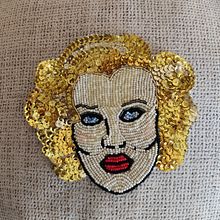 Mi Proyecto del curso: Retratos bordados en pedrería. Un projet de Créativité de l_leirana - 27.05.2020