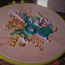 Mi Proyecto del curso: Técnicas avanzadas de bordado: puntadas y composiciones con volumen. Un progetto di Ricamo di Yasna Medina Norambuena - 30.05.2020