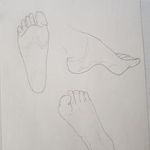 Dibujo pies. Artistic Drawing project by Marcos Rodriguez - 05.31.2020