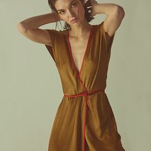 Julia. Un projet de Conception éditoriale, Photographie, Photographie de studio , et Photographie de mode de Paco Esteve - 01.06.2020