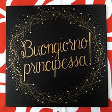 Lettering en pizarra - decoración. Un proyecto de Artesanía, H, lettering y Lettering de Carmen Iglesias - 01.06.2020