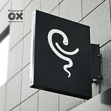 Conde Luna. Br, ing e Identidade, Design, Design de logotipo, e Design gráfico projeto de Guaja i Xiquet - 03.03.2017