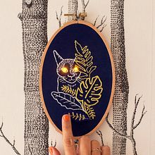 ElectroCat. Een project van Borduurwerk y Traditionele illustratie van Señorita Lylo - 04.06.2020