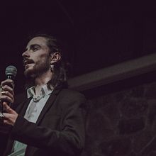 Andrés deBarros como nuevo apellido. Un proyecto de Marketing y Marketing de contenidos de Andrés Beltrán Agudo - 07.06.2020