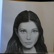 Mi Proyecto del curso: Retrato realista con lápiz de grafito. Un projet de Dessin au cra , et on de Gema López - 19.09.2020