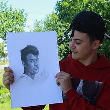 Mi Proyecto del curso: Retrato realista con lápiz de grafito. Un proyecto de Dibujo a lápiz de Abraham Serey - 11.06.2020