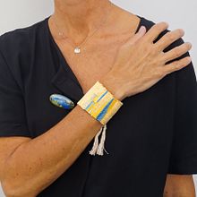 Indigo Bracelet. Creativit, Accessor, Design, Jewelr, Design, and Fiber Arts project by Mariana Murabito - 06.11.2020