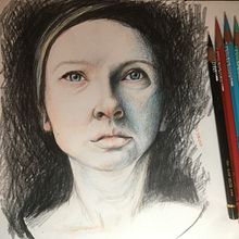 My project in Chiaroscuro Creative Portrait with Pencils course. Fine Arts project by Victoria Chan - 06.14.2020