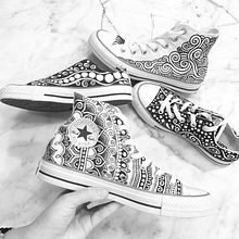 Converse Collaboration. Br, ing, Identit, Design, Events, Fine Arts, and Shoe Design project by Lizzie Snow - 06.16.2020