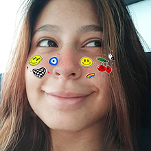 Mi Proyecto del curso: Filtros ilustrados para Facebook e Instagram Stories. Projekt z dziedziny 3D, Portale społecznościowe, Ilustracja c, frowa, Instagram,  Projektowanie 3D, Projektowanie dla portali społecznościow i ch użytkownika elenastaylor09 - 15.07.2021