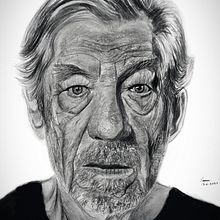 Realistic Portrait sketch of Sir Ian Mckellen. Un projet de Dessin au cra, on, Dessin de portrait, Créativité , et Esquisse  de Suvam Saha - 23.06.2020