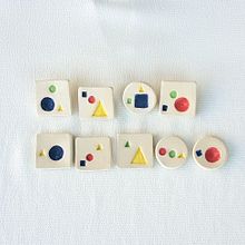 My final project: Pendants, magnets, pins and keychains. Ceramics, and Sculpture project by Isadora Pompa - 06.24.2020
