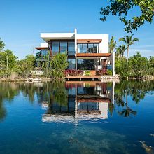 Casa Paraíso en Rosewood.. Photograph, Architectural Photograph, and Outdoor Photograph project by Ione Green - 06.30.2020