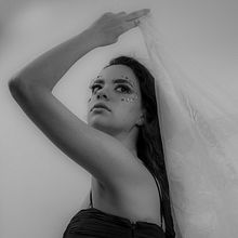 Mi Proyecto del curso: Retrato fotográfico en blanco y negro. Fotografia de retrato projeto de Fanny Pq - 01.07.2020