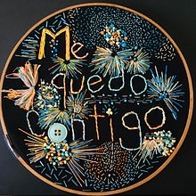 Me quedo contigo (letras desprolijas). Embroider project by AIRE Ana Isabel Roca Español - 07.05.2020
