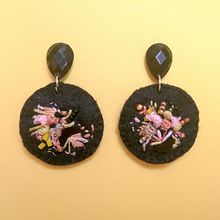 Pendientes con bordado I. Embroider, and DIY project by Laura Bañares González - 07.10.2020