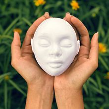 Caras . Un projet de Sculpture de Fefa Cox - 11.07.2020