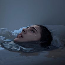 Drowning: mi proyecto para autorretrato conceptual. Portrait Photograph project by Vale Hage - 07.18.2020