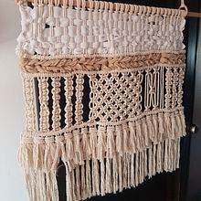 Mi Proyecto del curso: Introducción al macramé: creación de un tapiz decorativo. Arts, and Crafts project by Caroline Sanches - 07.18.2020