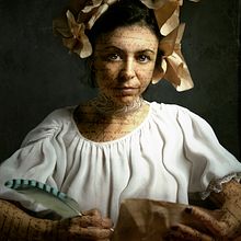"MISS NEWS" . Un proyecto de Bellas Artes, Concept Art, Creatividad, Fotografía, Fotografía artística, Fotografía de retrato, Fotografía digital y Retoque fotográfico de Juli Miranda - 19.05.2020