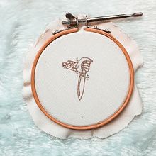 Primeiro Bordado. Arts, Crafts, Embroider, and Creativit project by QUEENO - 07.20.2020