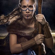 Warrior . Un proyecto de Fotografía, Fotografía artística, Fotografía de estudio, Fotografía de retrato, Fotografía digital, Iluminación fotográfica y Retoque fotográfico de Alexandra Martín García | ArtDrómeda - 13.11.2019