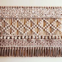 Meu projeto do curso: Introdução ao macramê: criação de um tapete decorativo. Un proyecto de Macramé de Ana Romualdo - 02.08.2020