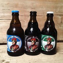 Cerveza la Corrala, Tipos. Br, ing, Identit, Digital Drawing, Character Design, Product Design, Digital Design, Graphic Design, Traditional illustration, and Digital Illustration project by Mariana Fernández Morales - 08.12.2020