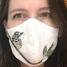 TAPABOCAS PAJARIL. Een project van Craft, Borduurwerk,  Creativiteit y Traditionele illustratie van Carolina Salazar Rincón - 15.06.2020