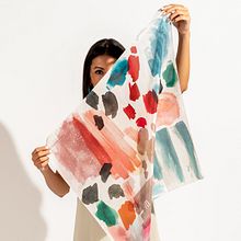 Coleccion de Pañuelos 2020. Un proyecto de Diseño de complementos, Diseño de producto, Estampación, Fotografía y Pattern Design de Mónica Muñoz Hernández - 20.08.2020