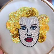 My first project in Beaded Embroidery Portraits course. Un proyecto de Bordado de Erika Reggidori - 28.08.2020