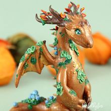 Forest Dragon in Polymer Clay. Un proyecto de Bellas Artes, Escultura y Art to de Marisa Clemente - 29.09.2018