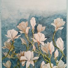 Mi Proyecto del curso: Magnolias sobre fondo azul. Projekt z dziedziny  Sztuki piękne użytkownika Noelia Bravo Chaves - 02.09.2020