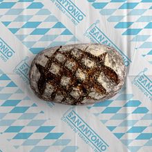 San Antonio . Br, ing, Identit, Creative Consulting, Creativit, Art Direction, Logo Design, Graphic Design, Naming, Packaging, T, and pograph project by Salvartes Design - 09.03.2020