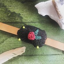 Embroidered pincushion . Projekt z dziedziny  Haft,  Sz i cie użytkownika Isabelle Winkler - 23.06.2020