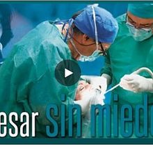 Besar sin Miedo. Documental sobre implantes dentales (Dirección, guión, cámara y edición). Un projet de Cinéma, vidéo et télévision de Julio Pérez Araujo - 31.01.2015