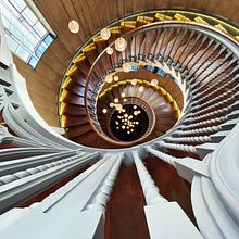 Staircases of London . Un progetto di Fotografia architettonica, Fotografia per Instagram, Architettura d'interni, Interior design, Fotografia lifest, le, Fotografia con smartphone e Fotografia di Jack Fleming - 23.09.2020