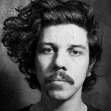 Retrato Helio Flanders. Portrait Photograph, and Photo Retouching project by Nina Bruno - 09.23.2020