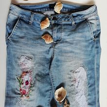 Mi Proyecto del curso: Bordado: reparación de prendas. Embroider, and Sewing project by dalilastextil - 03.17.2021