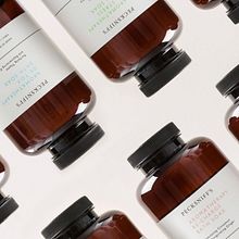 Aromatherapy range. Br, ing e Identidade, Design gráfico, e Packaging projeto de Jo Shackleton - 10.10.2020