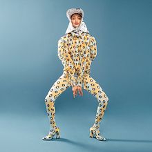 Polite. Photograph, Studio Photograph, Fashion Photograph, Digital Photograph, Commercial Photograph, Photographic Lighting, Photo Retouching, and Portrait Photograph project by Natalia Gw - 10.04.2020