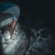 Proyecto Final: MOON (almost) FALLING. Un progetto di Arte concettuale, Pittura digitale e Fotografia digitale di Fede Gil - 01.10.2020