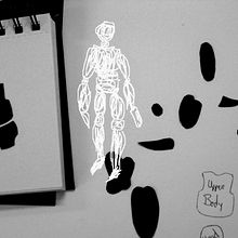 Sketchbook doll. Un proyecto de Fotografía, Ilustración tradicional, Artesanía, Escultura y Collage de Claire Redmond - 08.10.2020
