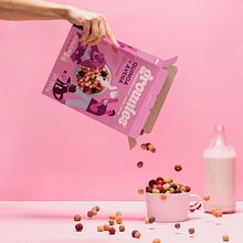 Grounies. Een project van  Br, ing en identiteit,  Ontwerp, Traditionele illustratie, Packaging y  Creativiteit van Cherry Bomb Creative Co. - 02.12.2020