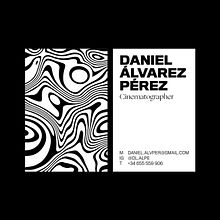 Business cards for Cinematographer Daniel Álvarez Pérez. Een project van  Art direction, Grafisch ontwerp y Traditionele illustratie van Linus Lohoff - 14.10.2020