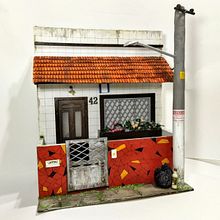 Fachada de casa com chão de caquinhos Ein Projekt aus dem Bereich Architektur, Urban Art und Bildende Künste von Aline Viçosi - 05.02.2018