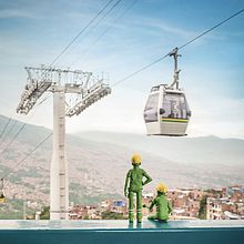 Memoria de Sostenibilidad Metro de Medellín. Un progetto di Art to, Character design, Character design 3D, Design editoriale, Graphic design, Fotografia, Fotografia digitale e Illustrazione tradizionale di Estudio Agite - 20.03.2016