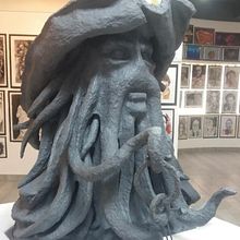 David Jones / Papel periódico. Un proyecto de Escultura y Papercraft de Candy Perez de jesus - 30.10.2020